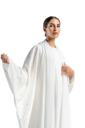 WHITE CRYSTALIZED LINEN OPEN BISHT ABAYA