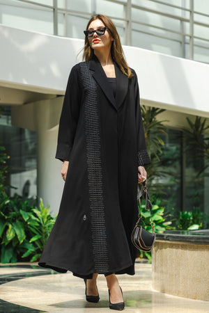 BLACK EMBROIDERED DENTELLE KAMELIA CLOSE ABAYA