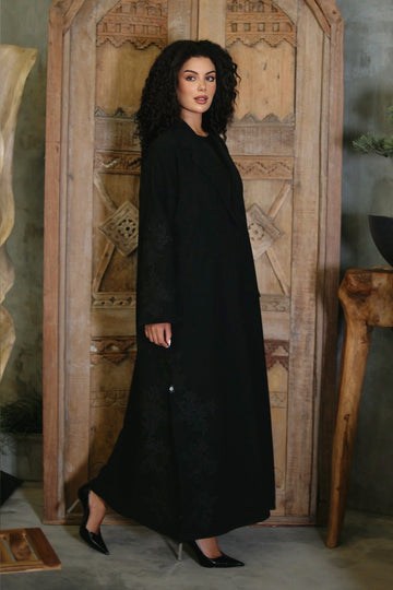 Hand Embrodre Crepe Close Abaya