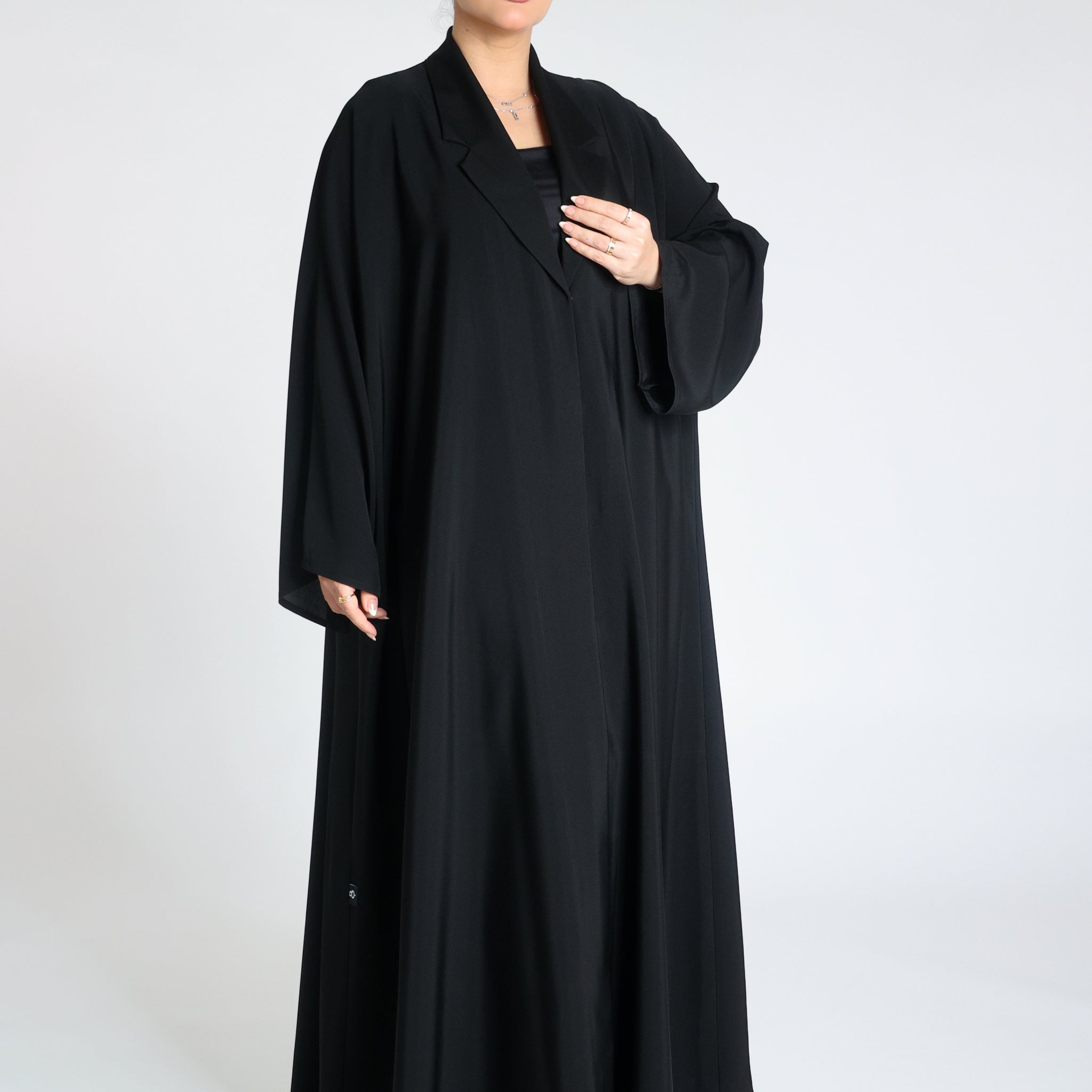 عبايه صالونا اماراتي 