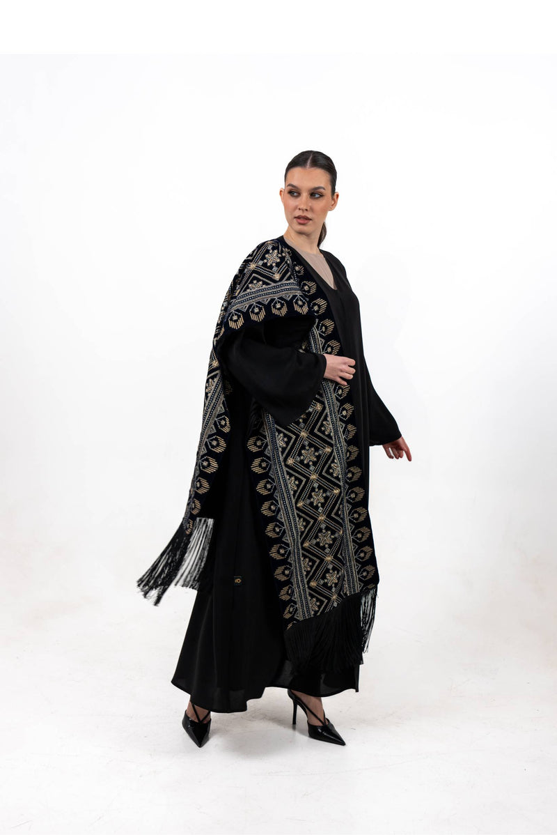 BLACK  SOALON EMBROIDERED CLOSE  ABAYA