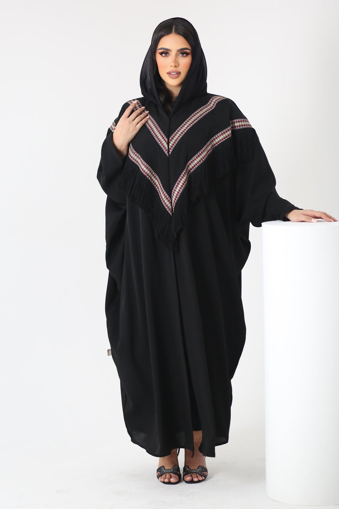 BLACK HAND EMBROIDERED SOALAN ABAYA.