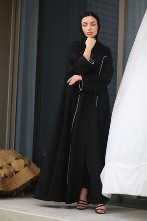 WHITE PIPING BLACK OPEN ABAYA